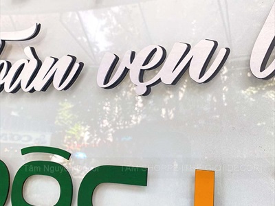 Bộ chữ gỗ Việt Nam hạnh phúc [Gỗ nhẹ - KT 95x90cm] CHU-GO-24